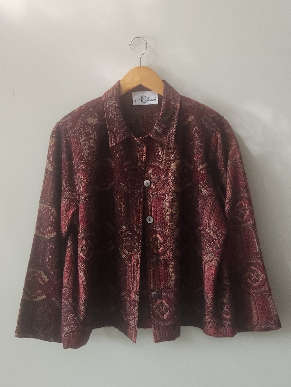 N Touch Petite Vintage Maroon Tapestry Knit Shirt Jacket Textured